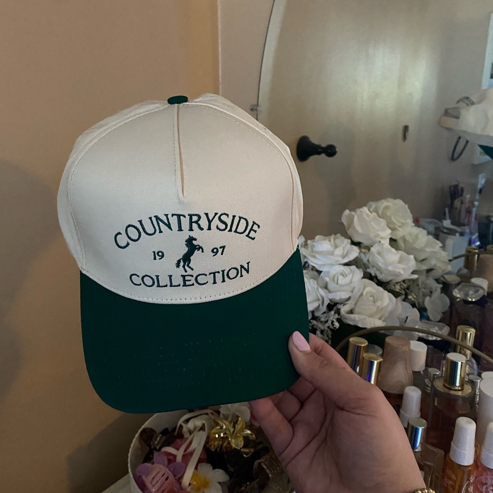 Trucker hat